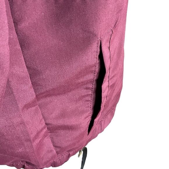 The Paragon Woman's Windbreaker Jacket Size S Maroon Zip Front Embroidered - Picture 6 of 13